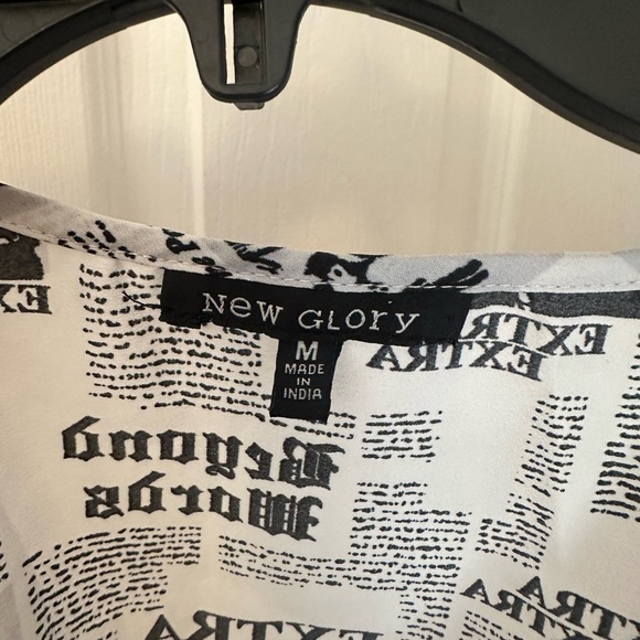 🔥 4 for $20!! Statement crop top - Picture 4 of 5